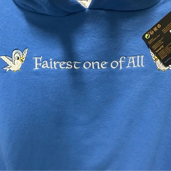 NWT Loungefly Disney Princess Snow White Fairest Crop Hoodie - Size Medium - Picture 9 of 12